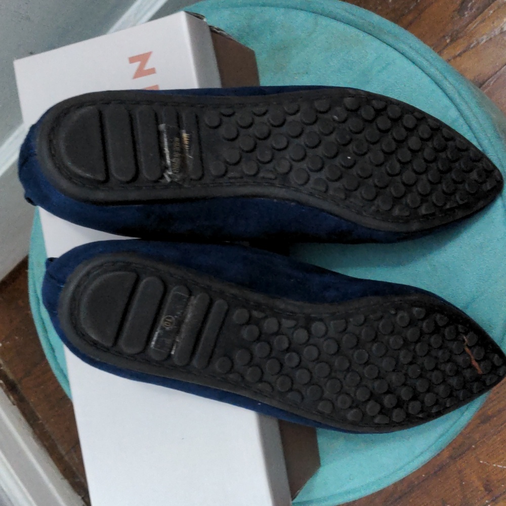 Shoes - Picture 2 of 2